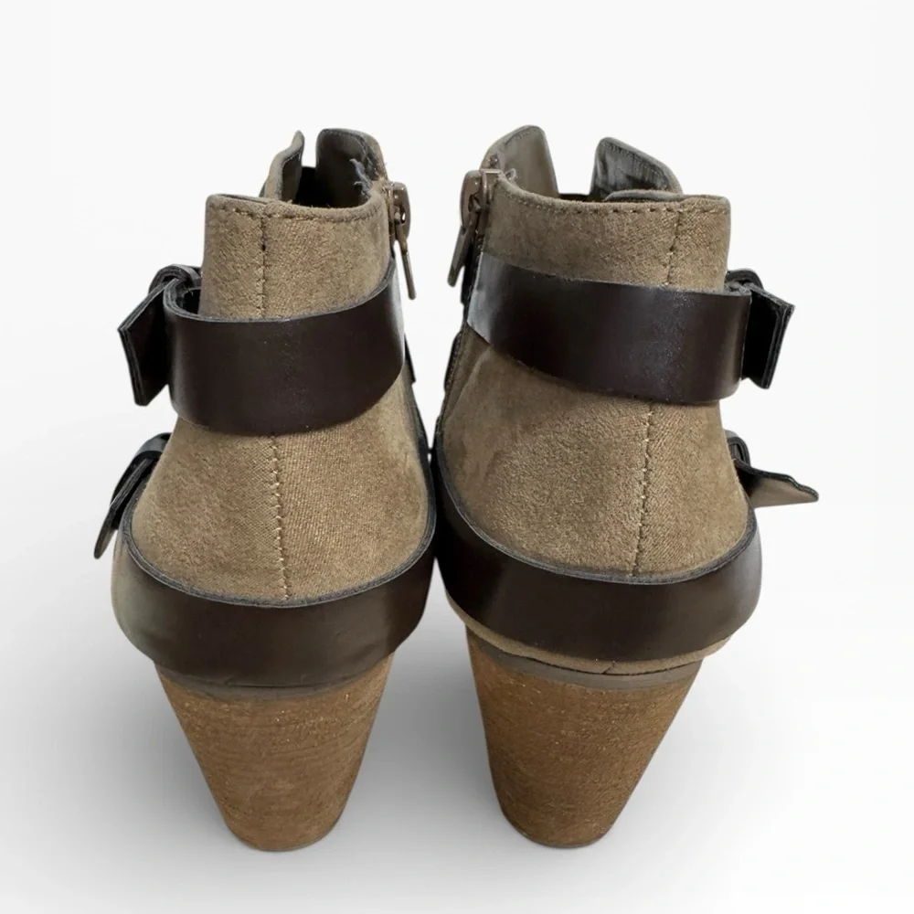 Carlos by Carlos Santana Hollie Ankle Boots Faux Suede  Western US 9.5 UK 7.5